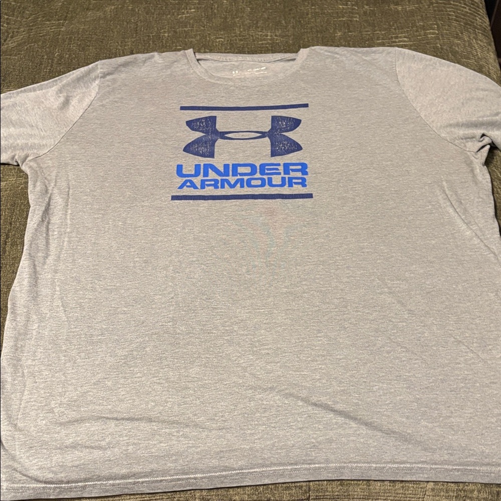 Under Armour Light Gray Tee with Two Tone Blue Logo Size 3XL